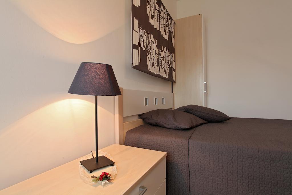 B&B Residenza Bianco Alle Grotte Di Castellana Castellana Grotte Ruang foto