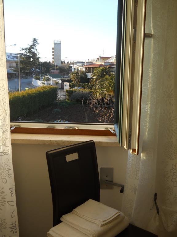 B&B Residenza Bianco Alle Grotte Di Castellana Castellana Grotte Ruang foto